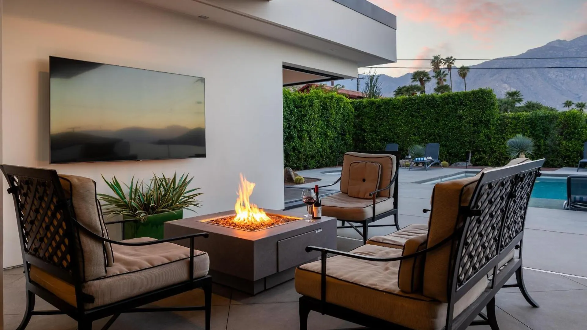 Villa 3Rd Rock By Acme House Company Palm Springs