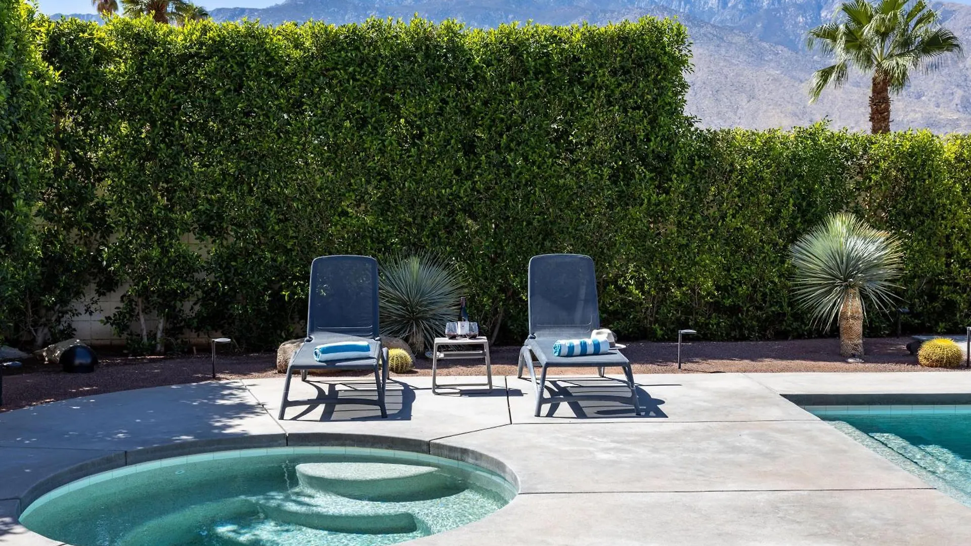 Villa 3Rd Rock By Acme House Company Palm Springs